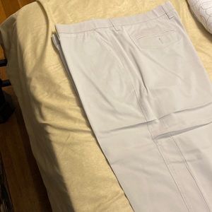 Roundtree and Yorke casual pants